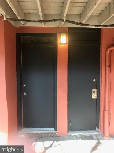 1636 Lombard St, Philadelphia, PA 19146-1507