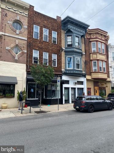 703 4th St, Philadelphia, PA 19123-2907