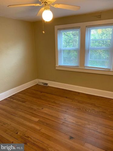 37 Moran Ave, Princeton NJ  08542-3855 exterior