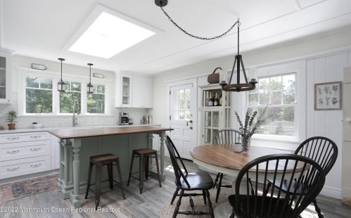 85 Swimming Riv Rd, Tinton Falls NJ 07724-2846 exterior