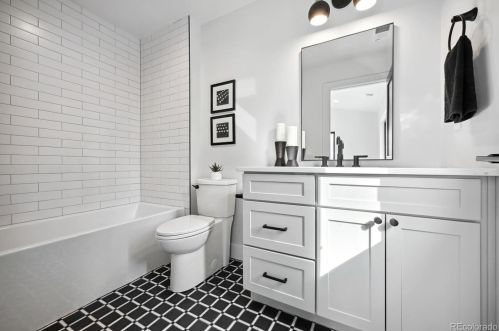 5157 Boston St, Englewood CO  80111-3421 exterior