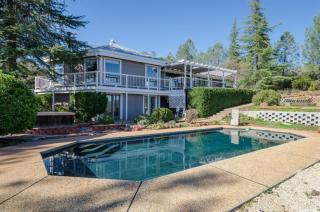 4501 Meadow Cir, Rescue, CA 95672-9437