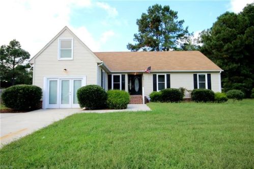 862 Haskins Dr, Suffolk, VA 23434-2600