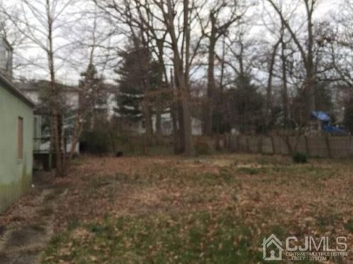 284 Middlesex Ave, Metuchen, NJ 08840-1520