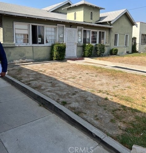 113 Chester Ave, Compton, CA 90221-2701