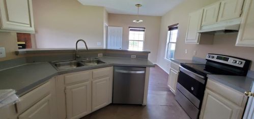 4017 Camden Ln, Garland TX  75048-4639 exterior