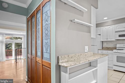 2350 Generation Dr, Herndon VA  20191-3029 exterior