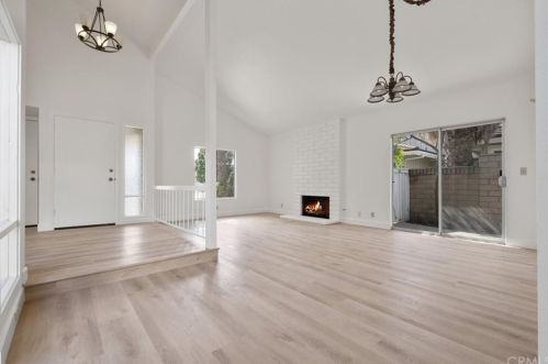 29 Sparrowhawk, Irvine, CA 92604-3225