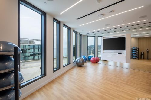 987 Queen St, Honolulu HI  96814-4118 exterior