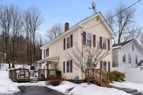 457 State St, Concord, NH 03301-3246