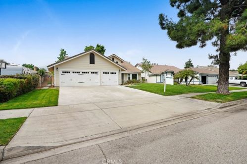 981 20th St, Upland, CA 91784-1597