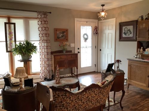 10228 Hickory Dr, Orland Park, IL 60462-3517
