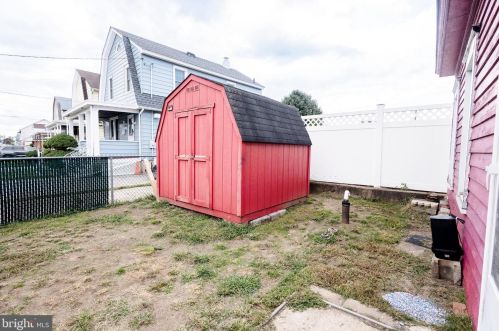 841 Lalor St, Trenton NJ  08610-6556 exterior