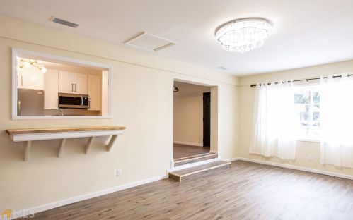 1406 Rockefeller St, Waycross, GA 31501-7128
