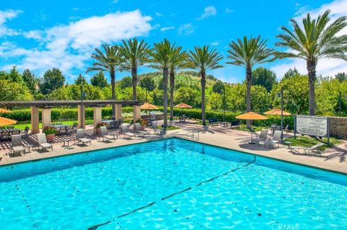 199 Rodeo, Irvine CA  92602 exterior