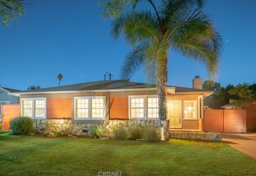 7460 Leescott Ave, Van Nuys, CA 91406-2626