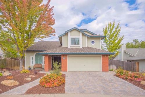 196 Bittercreek Dr, Folsom, CA 95630-2352