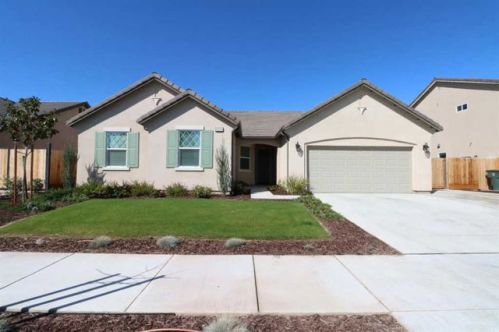 6214 Harold Ave, Visalia, CA 93291