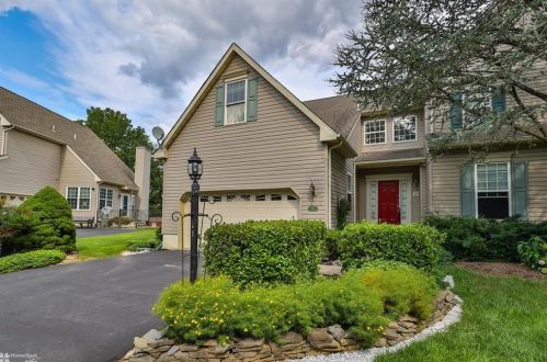151 Susquehanna Trl, Allentown, PA 18104-8582