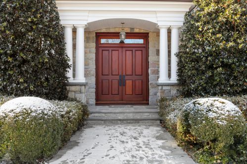 477 North St, Greenwich CT  06830-3445 exterior