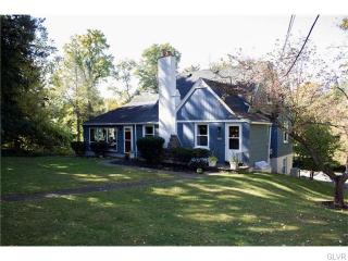 3125 Center St, Bethlehem, PA 18017-2436