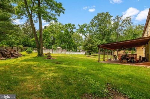 1 Teak Ln, Princeton NJ 08540-4724 exterior