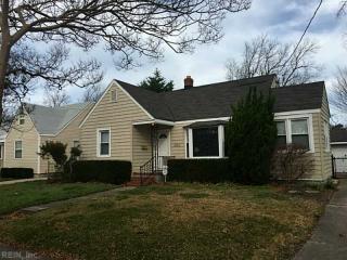 1814 Croyden Rd, Norfolk, VA 23503-3222