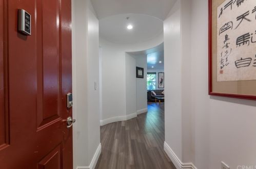 2156 Watermarke Pl, Irvine CA  92612-7691 exterior