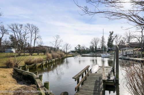 181 Rumson Rd, Locust, NJ 07760-1032