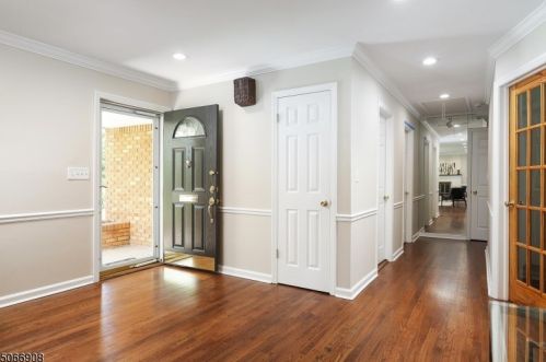 1625 Nottingham Way, Mountainside, NJ 07092-1348