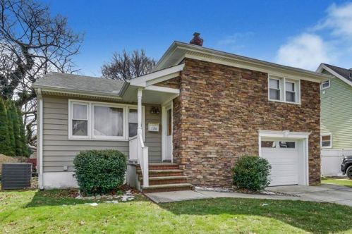 136 Woodbridge Ave, Sewaren, NJ 07077-1302