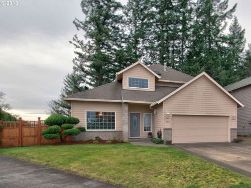 428 25th Cir, Wood Village, OR 97060-1893