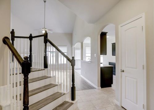 8910 Jordi Dr, Tomball, TX 77375-5694