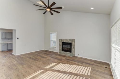 381 Pearson Cir, Naperville IL  60563-3051 exterior