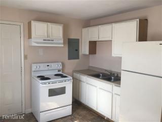 712 Elder Ave, Indianapolis IN  46222-3846 exterior