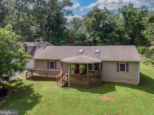 759 John Brown Farm Rd, Harpers Ferry, WV 25425-5731