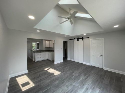 7637 Rogers St, Rockford, IL 61115-2941