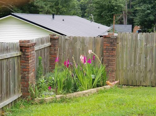1242 Old Rockmart Rd, Silver Creek, GA 30173-2320