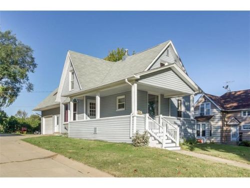 321 Gill St, Monticello IA  52310-1442 exterior