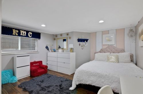 1301 Virginia Pl, Fort Worth TX  76107-2436 exterior