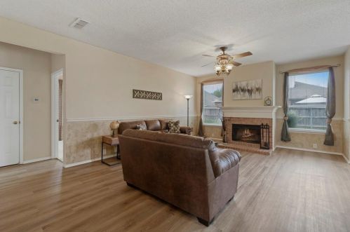 7809 Park Downs Dr, Fort Worth TX  76137-5451 exterior