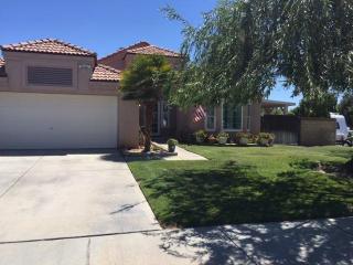 1132 Fairwind Ave, Tropico Village, CA 93560-6645