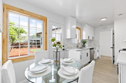 809 Alvarado Ave, Sunnyvale CA  94085-3403 exterior