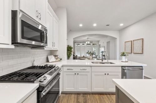 11820 Voelker Reinhardt Way, Webberville, TX 78653-3966