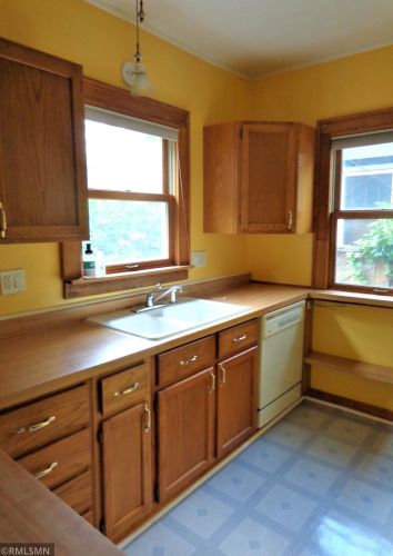 271 Clarence St, Saint Paul MN  55106-6514 exterior