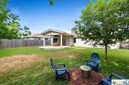 12215 Arrowwood Dr, Austin TX  78727-5868 exterior