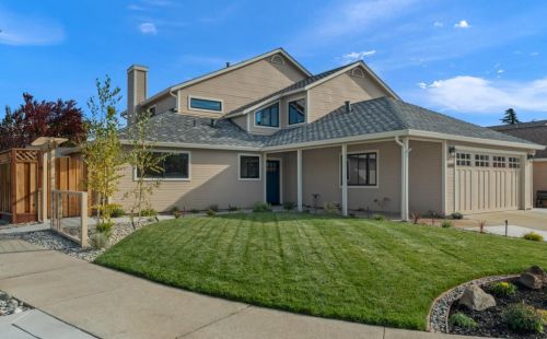 7698 Benassi Dr, Gilroy, CA 95020-4778