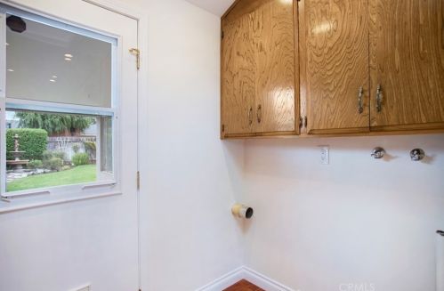 1551 Beacon Ave, Anaheim CA  92802-1313 exterior