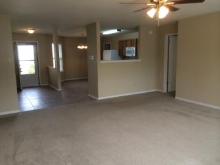 1903 Breakwater Dr, Eden IN  46140-7184 exterior