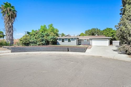 3399 Toulon Ct, Riverside, CA 92501-1239